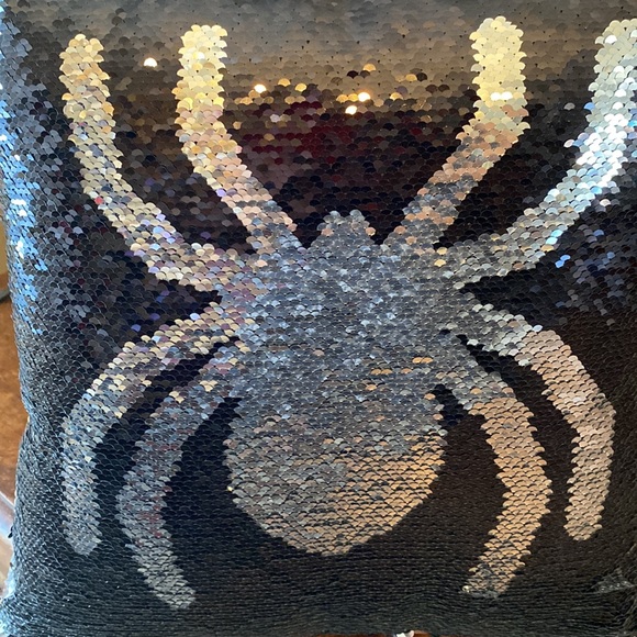 NWOT Two reversible sequin spider throw pillows - Picture 2 of 5